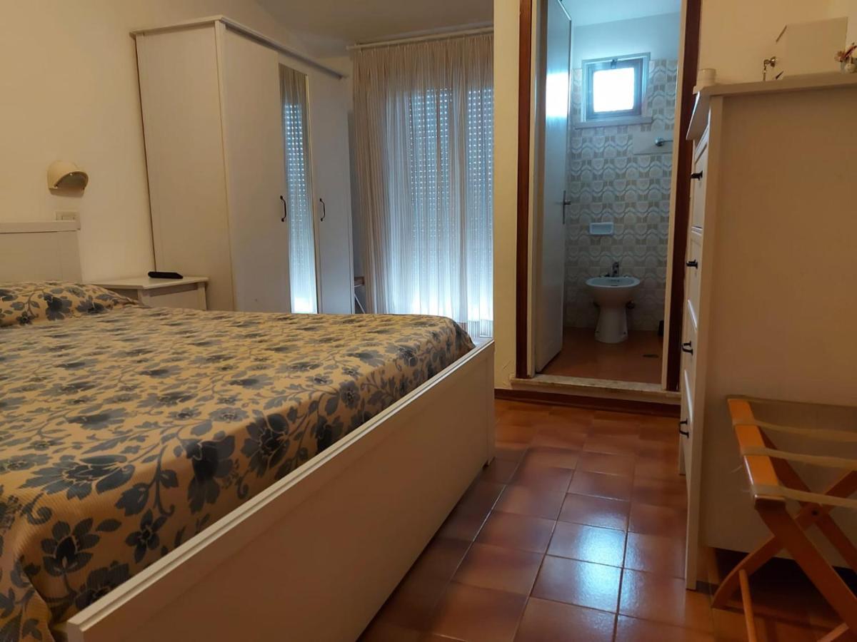 Hotel Brezza Rimini Bagian luar foto